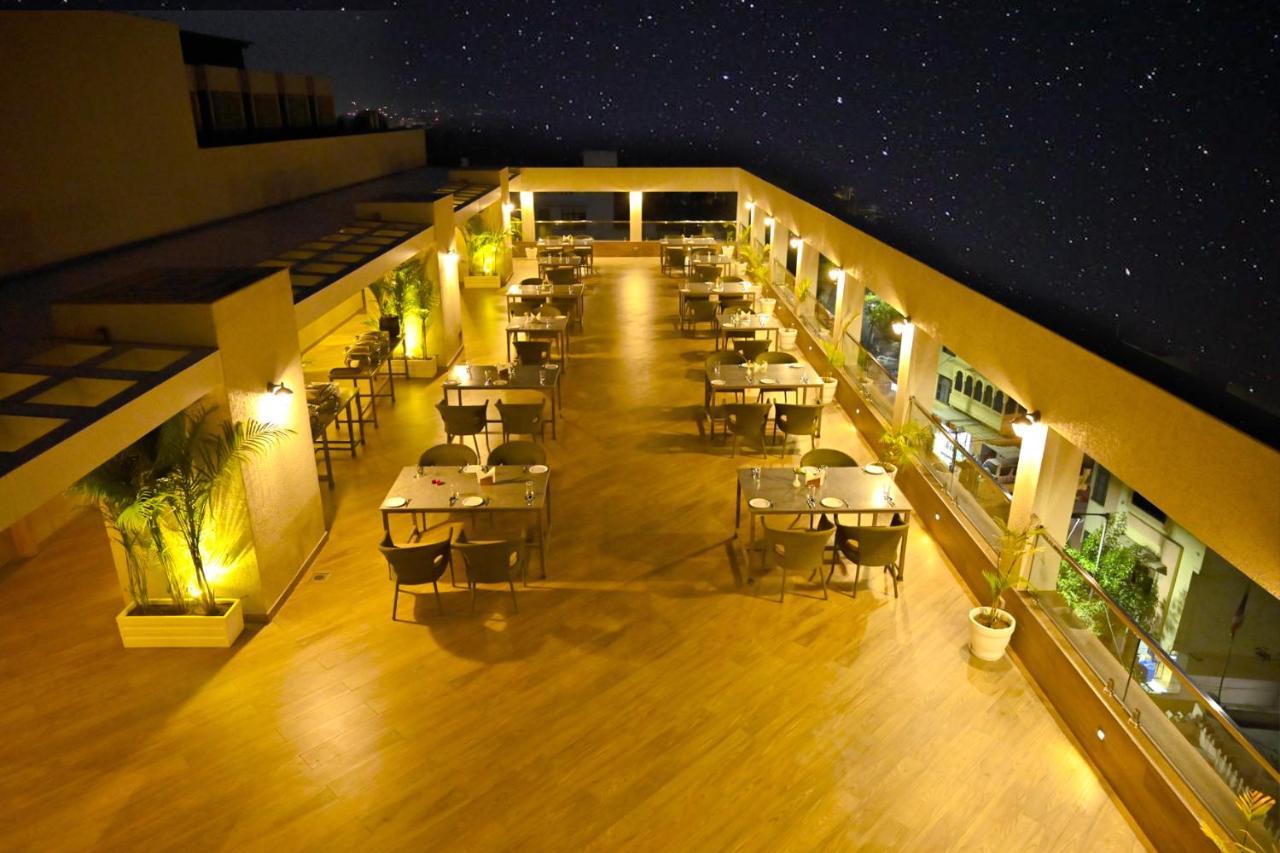 The Jagat Hotel And Spa Удайпур Екстер'єр фото